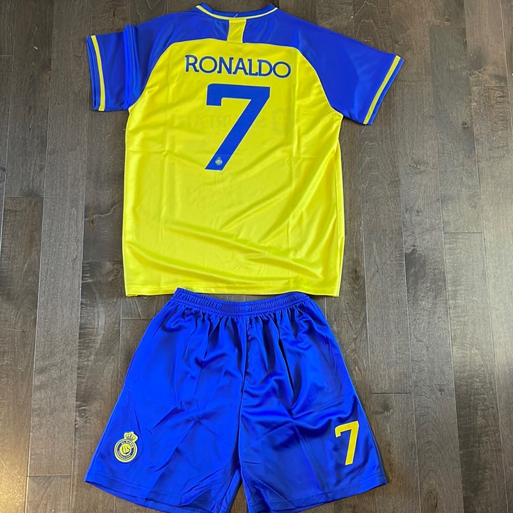 Cristian Ronaldo Al Nassr kids soccer uniform NEW